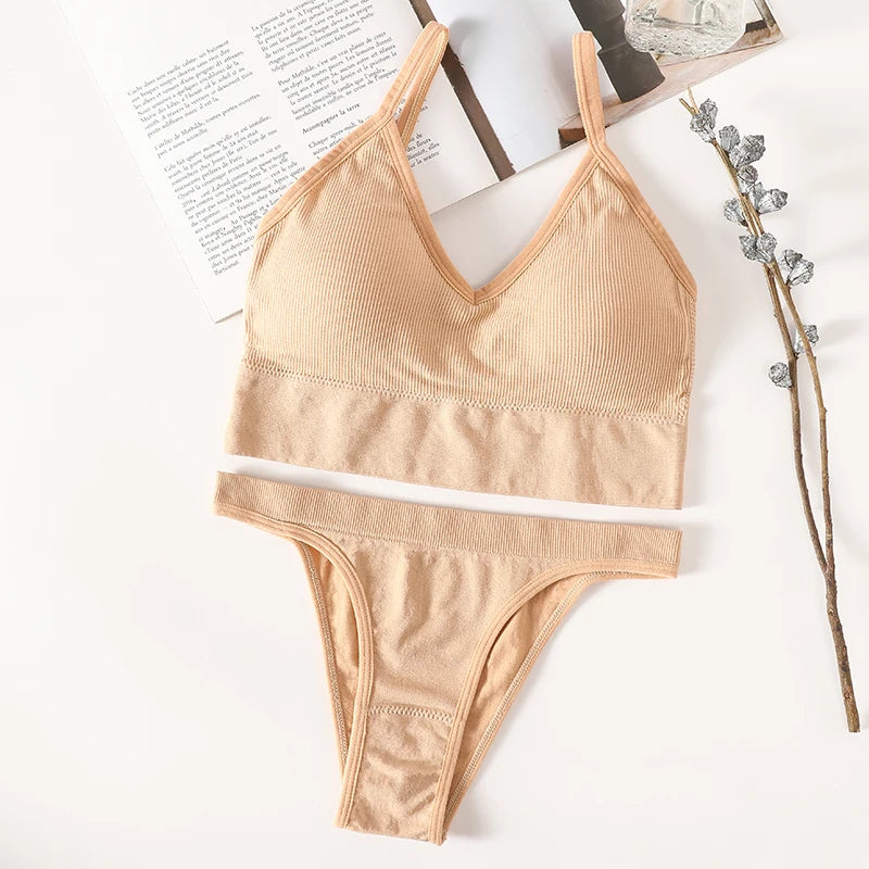 CowLost | product_id-seamless-wire-free-sports-bra-and-low-rise-brazilian-panty-set-for-women |21