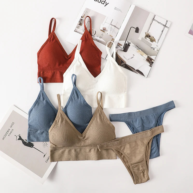 CowLost | product_id-seamless-wire-free-sports-bra-and-low-rise-brazilian-panty-set-for-women |8