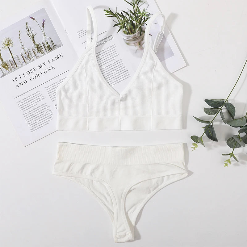 CowLost | product_id-women-seamless-ribbed-wire-free-v-neck-bra-panty-set-with-adjustable-straps-m-l |12
