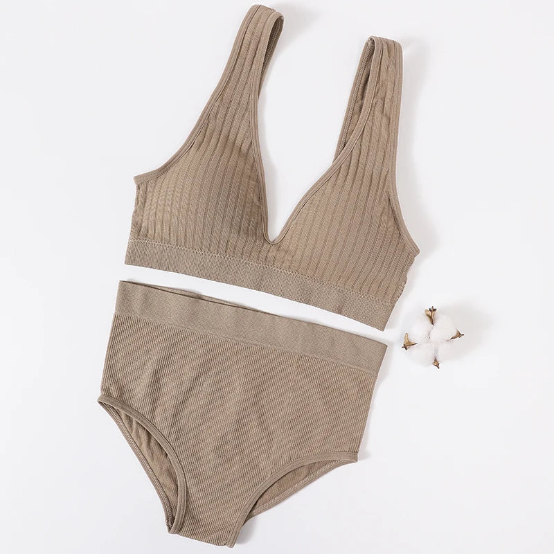 CowLost | product_id-womens-seamless-wirefree-v-neck-bra-high-waist-panties-set |12