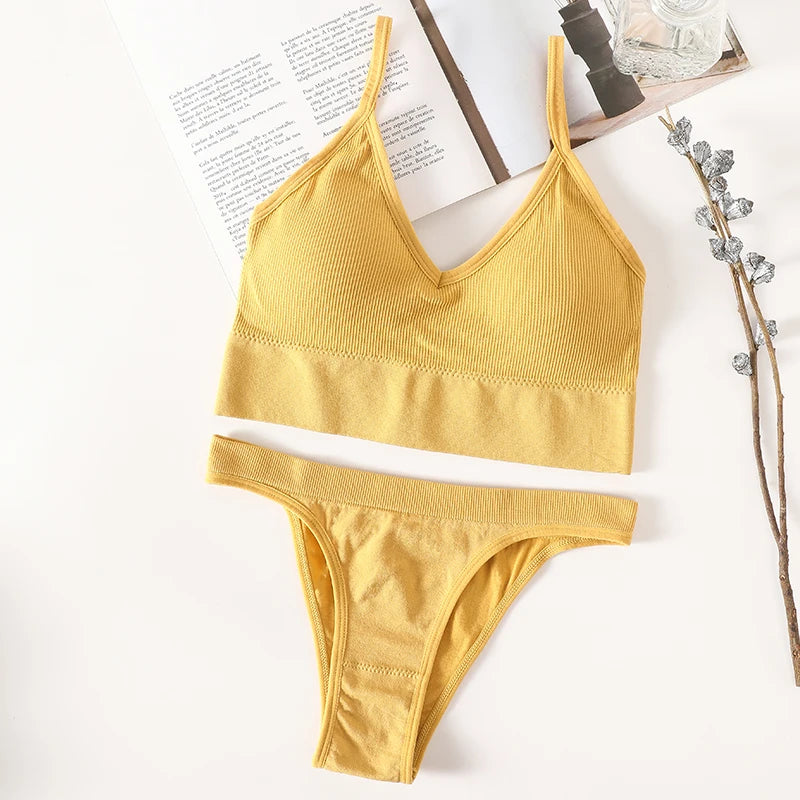 CowLost | product_id-seamless-wire-free-sports-bra-and-low-rise-brazilian-panty-set-for-women |24