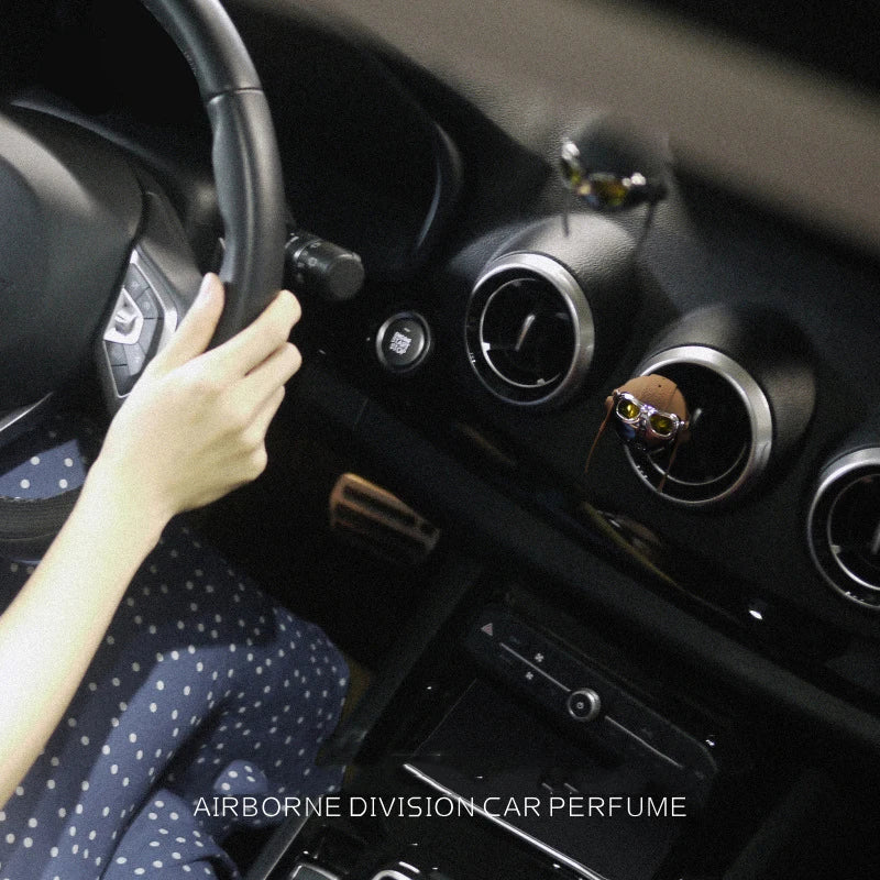 CowLost | stainless-steel-car-air-freshener-creative-airborne-division-auto-perfume-luxury-car-diffuser-genuine-leather-strap-accessoriess |4