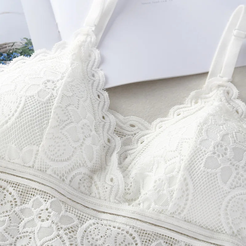 CowLost | product_id-women-s-floral-lace-v-neck-non-wire-bralette-with-removable-pads-cropped-top |5