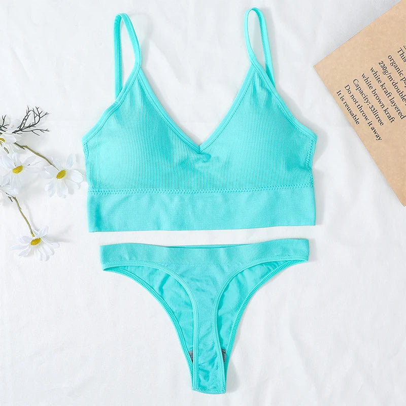 CowLost | product_id-women-seamless-u-back-bra-and-low-waist-thong-set-sporty-lingerie-crop-top |10