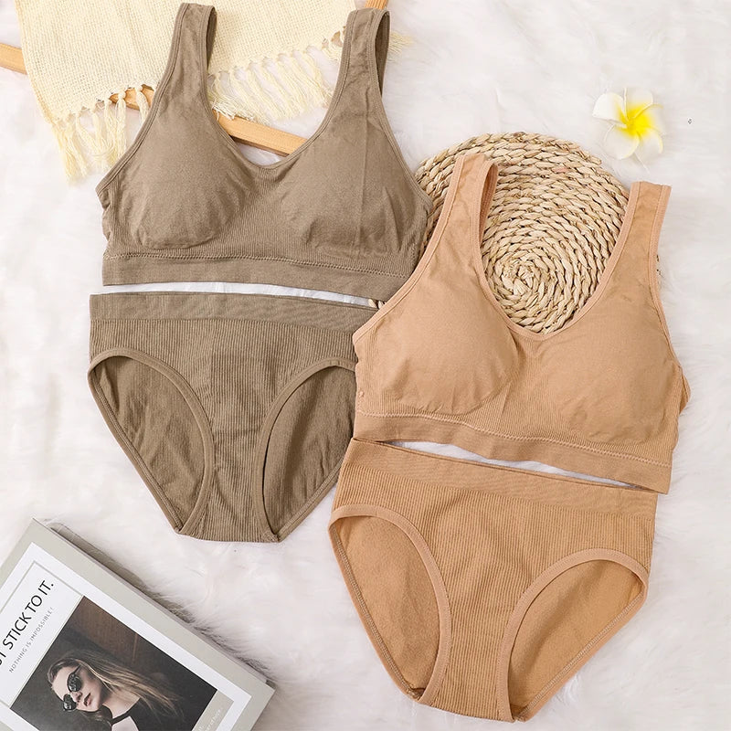 CowLost | product_id-women-seamless-wire-free-sports-bra-low-waist-briefs-set-comfortable-lingerie |1