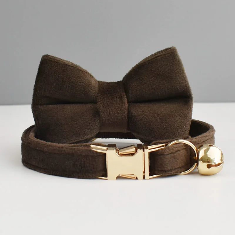 CowLost | neckties-personalized-luxury-velvet-cat-collar-with-bell-and-bow-tie |8