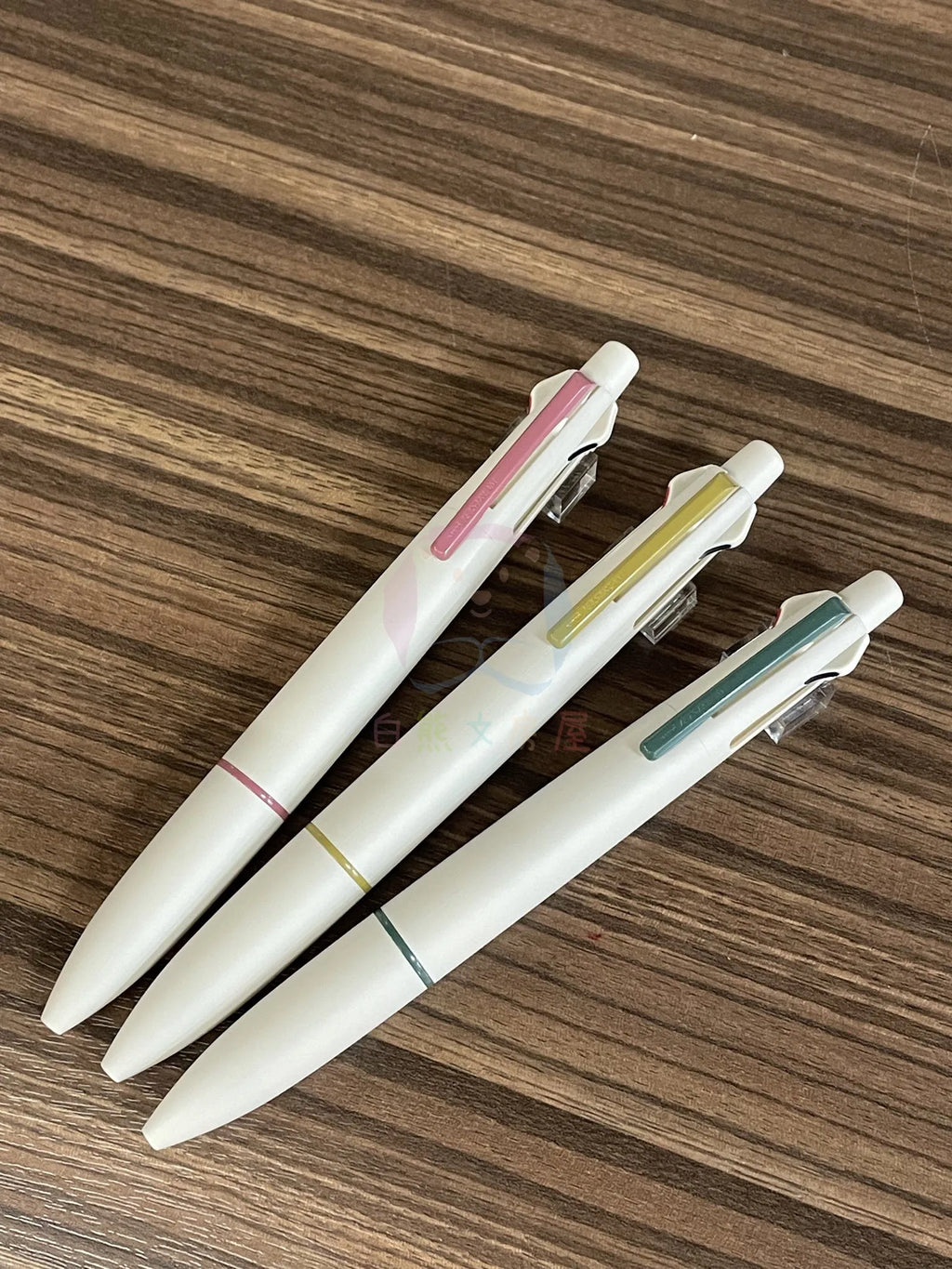 CowLost | product_id-mitsubishi-uni-jetstream-4-1-multi-function-pen-0-5mm-smooth-writing-ballpoint-for-signing-annotation |10