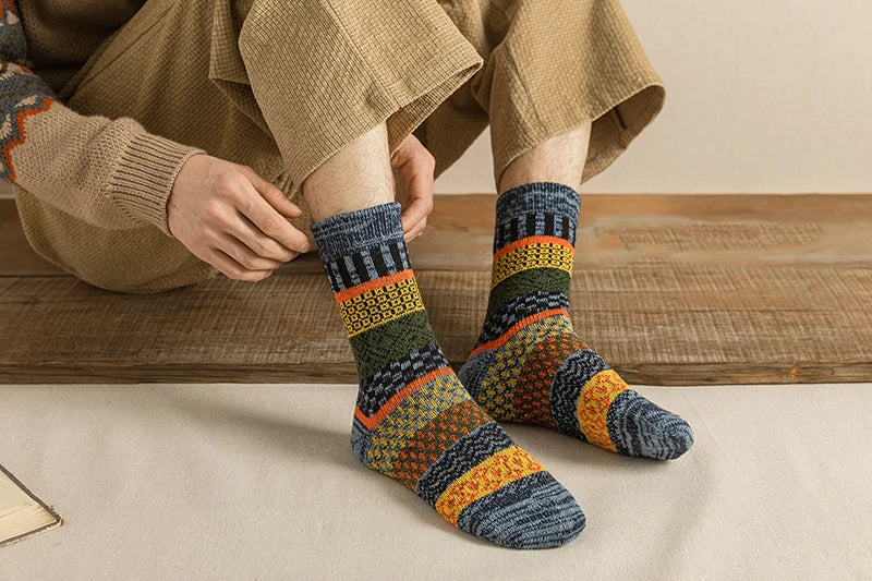 CowLost | sporting-goods-5-pairs-winter-vintage-thick-warm-socks |12
