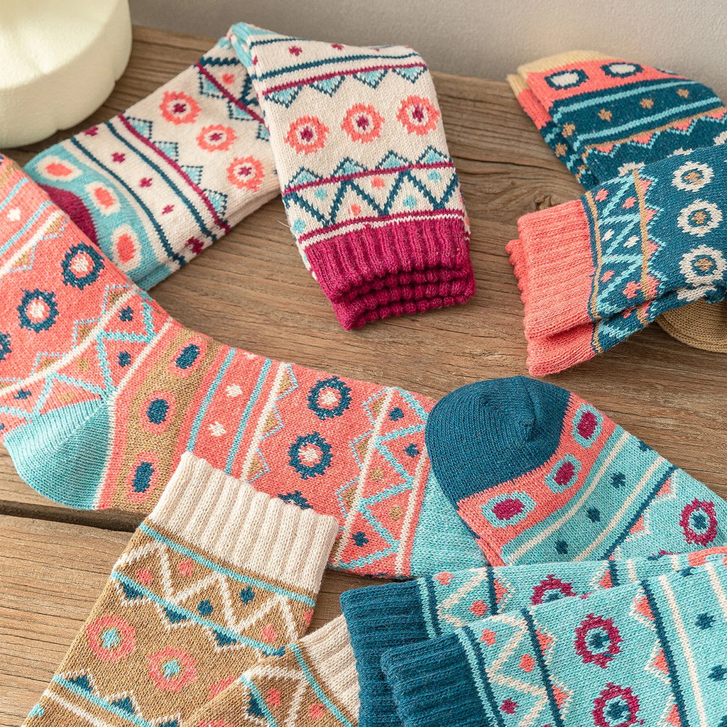 CowLost | sporting-goods-5-pairs-thick-winter-warm-unisex-socks-retro-style |3