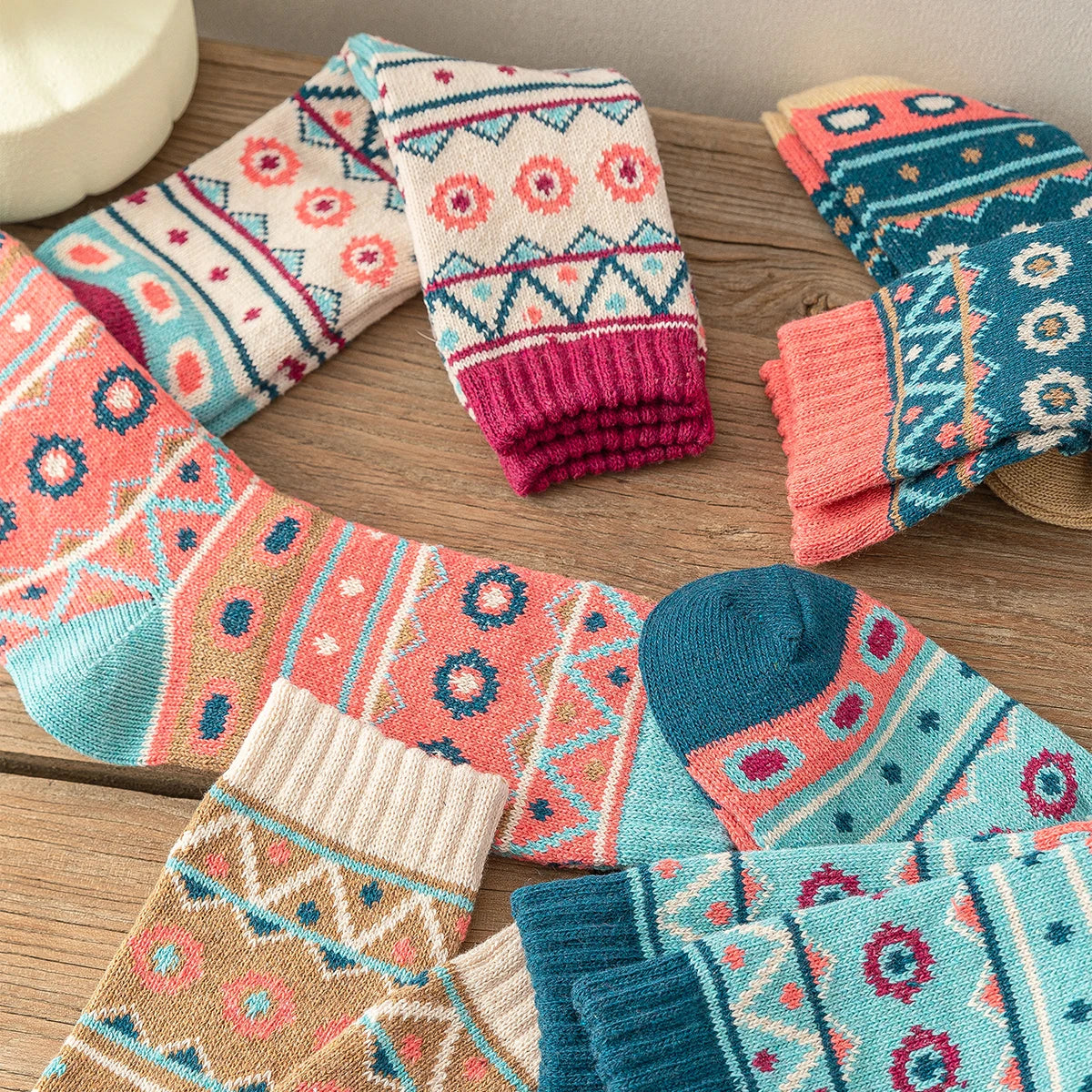 CowLost | sporting-goods-5-pairs-thick-winter-warm-unisex-socks-retro-style |3
