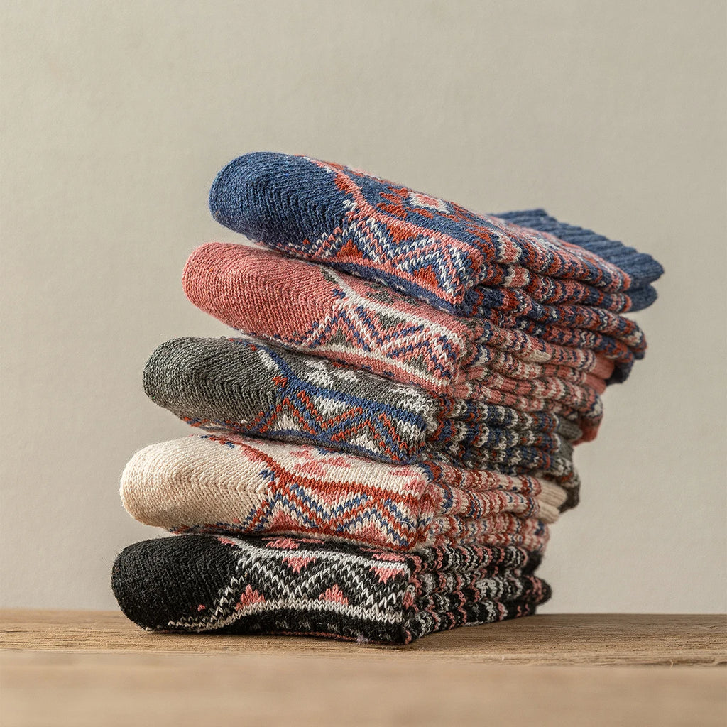 CowLost | sporting-goods-5-pairs-thick-warm-retro-style-socks-for-men-women |2