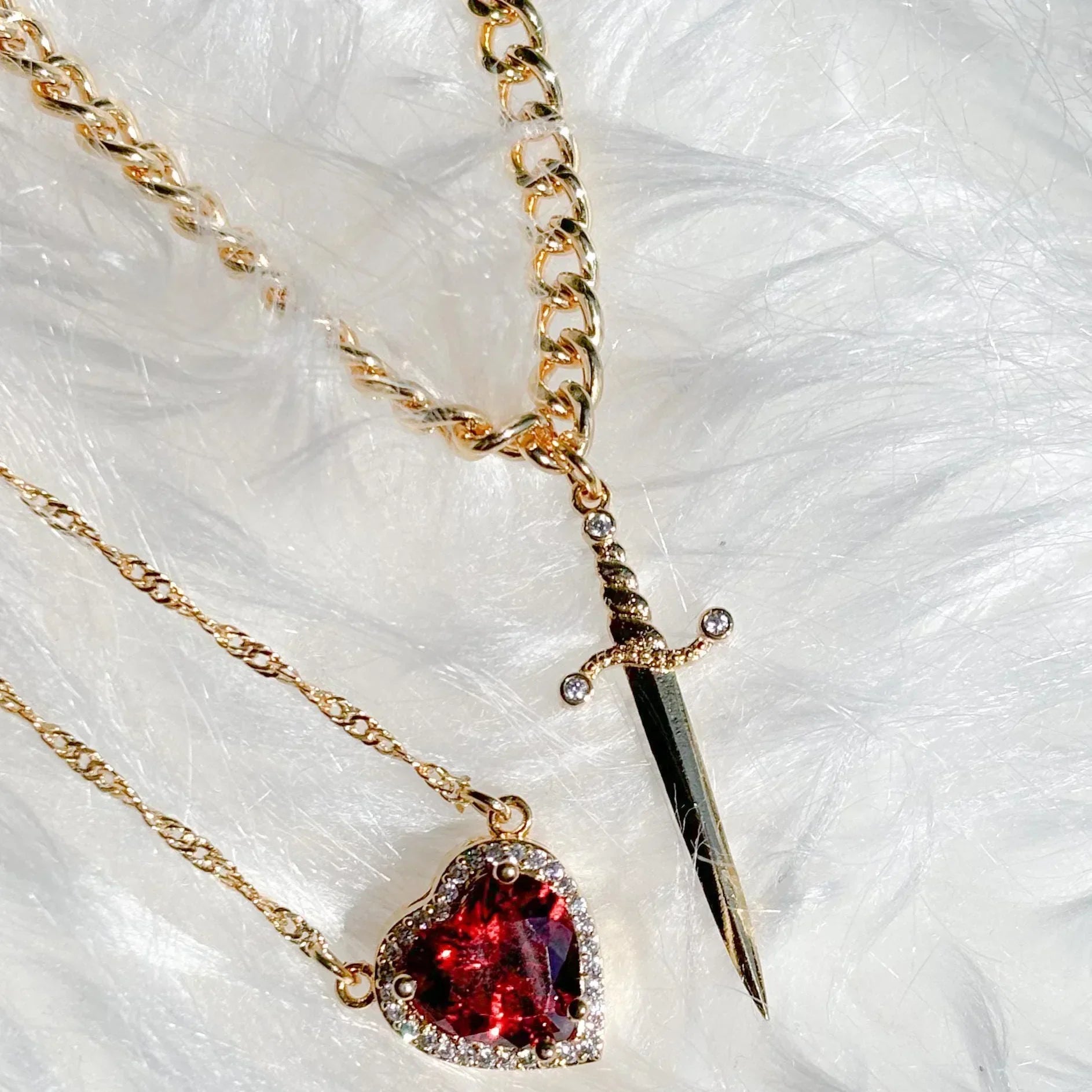 2pcs Heart and Sword Zircon Pendant Necklace for Couples Silver Gold Plated Choker