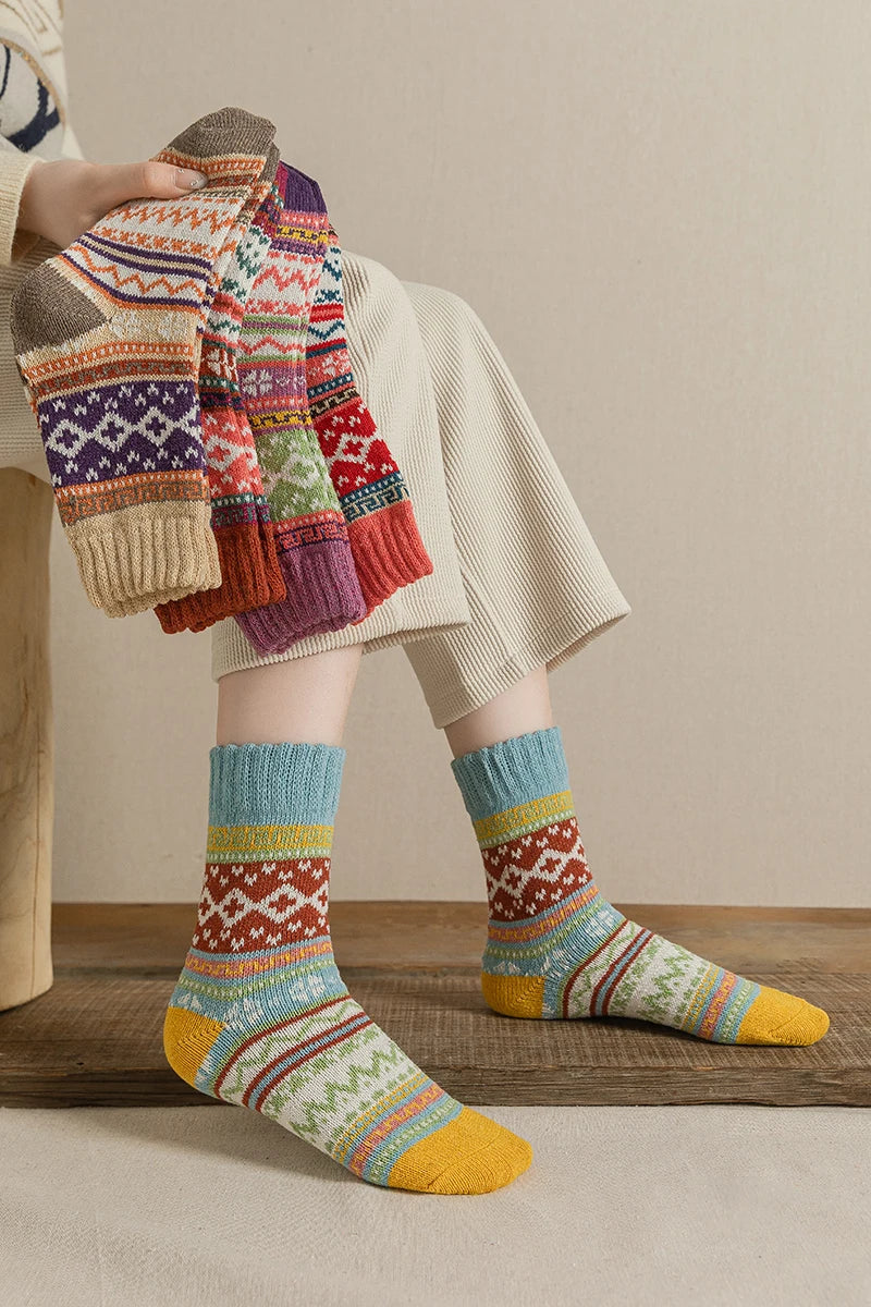 CowLost | sporting-goods-5-pairs-winter-thick-warm-women-vintage-socks |7