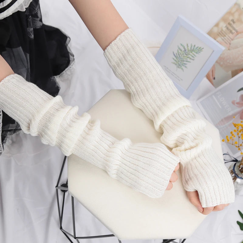 CowLost | activewear-pants-women-long-fingerless-knit-gloves |6