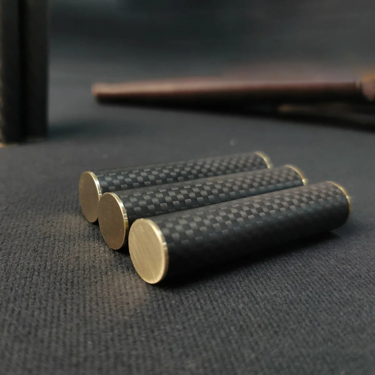 CowLost | product_id-edc-magnetic-carbon-fiber-metal-three-section-fidget-stick-stress-relief-toy-for-adults |8