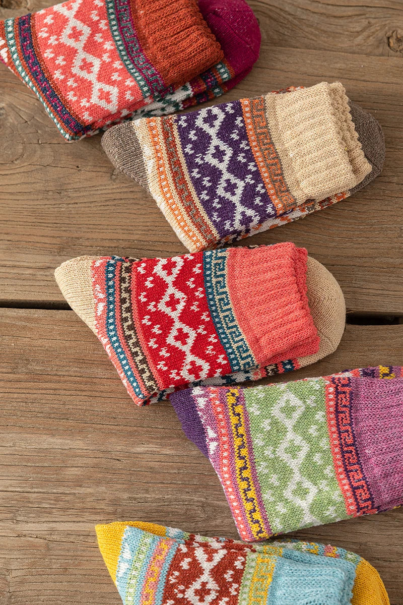 CowLost | sporting-goods-5-pairs-winter-thick-warm-women-vintage-socks |20