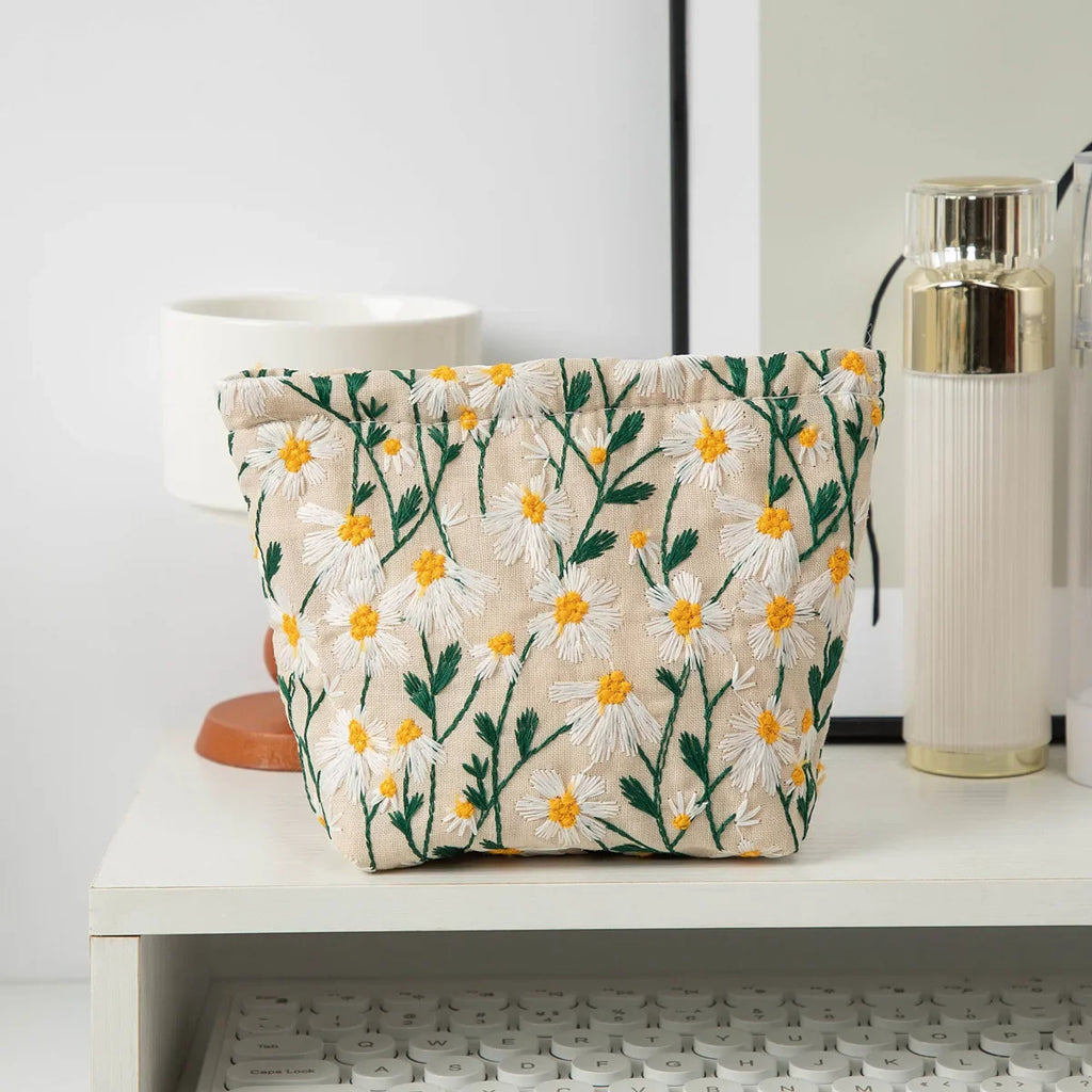 CowLost | floral-embroidery-women-cosmetic-bag |21