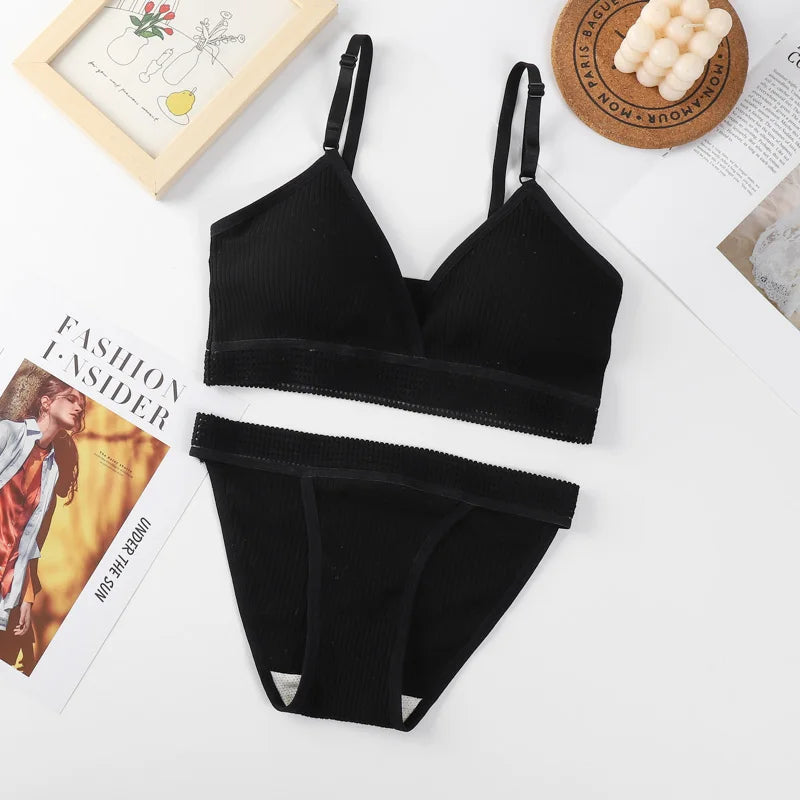 CowLost | product_id-women-s-wire-free-v-neck-push-up-bra-and-low-rise-brief-set |13