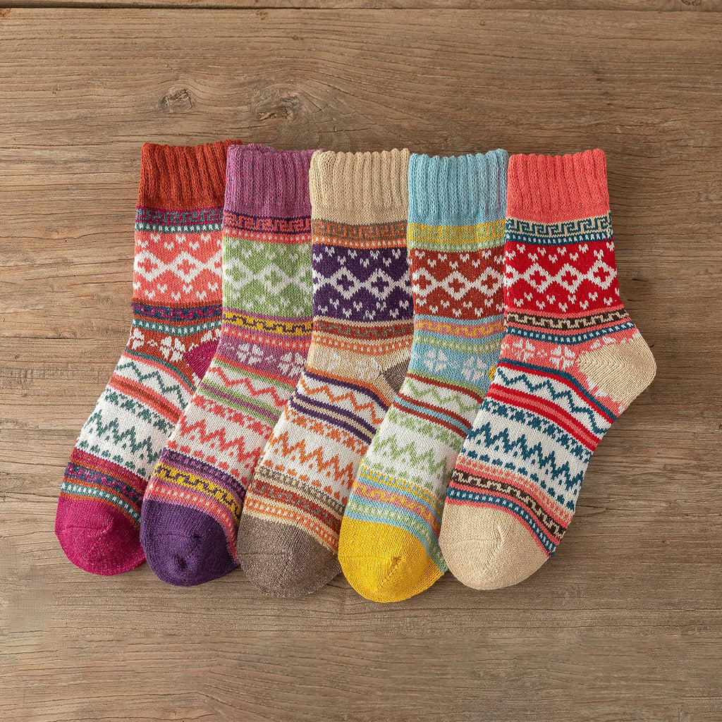 CowLost | sporting-goods-5-pairs-winter-thick-warm-women-vintage-socks |30