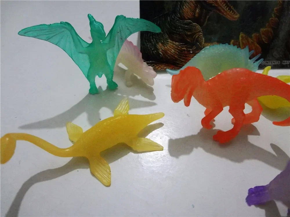 16Pcs Glow-in-the-Dark Mini Dinosaur Figure Toys Set