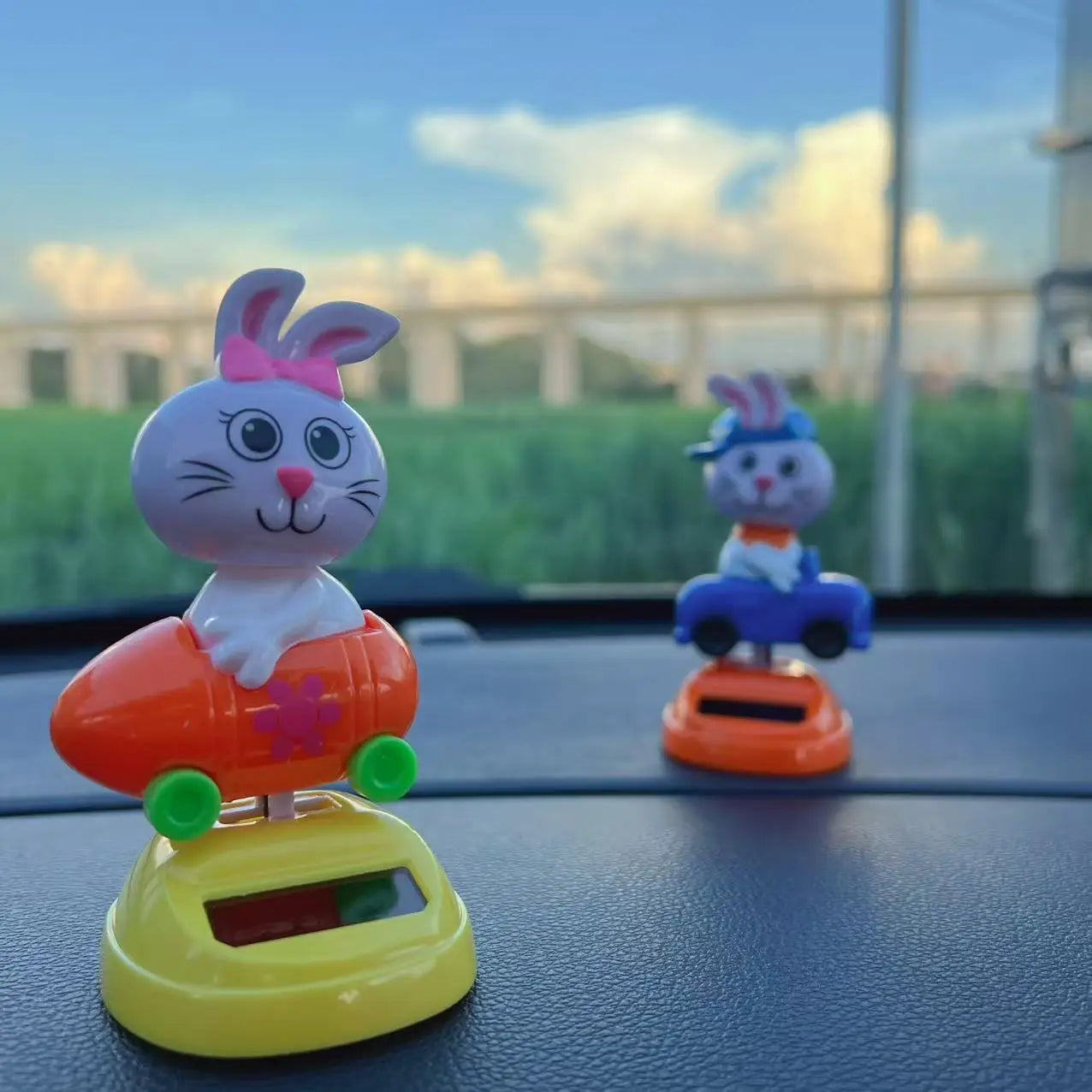 CowLost | product_id-cute-rabbit-nodding-ornament-for-car-and-home-decor |4