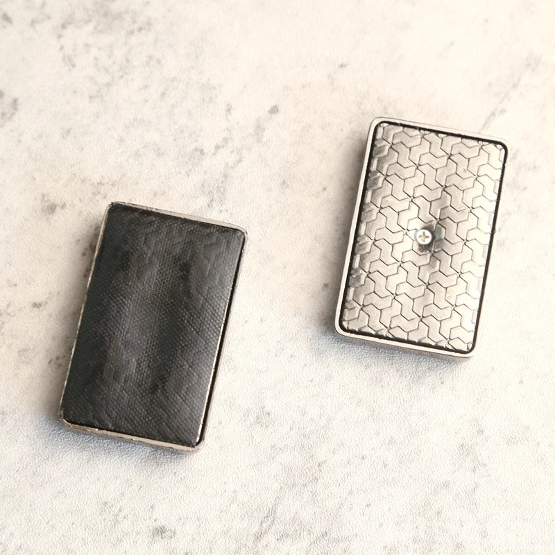 CowLost | product_id-edc-metal-infinite-rotation-magnetic-card-pusher-stress-relief-desktop-toy-for-adults |7