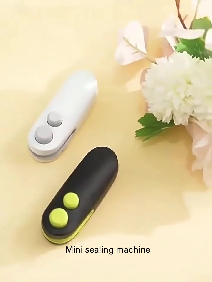 CowLost | water-product_id-mini-usb-rechargeable-handheld-plastic-bag-heat-sealer |9