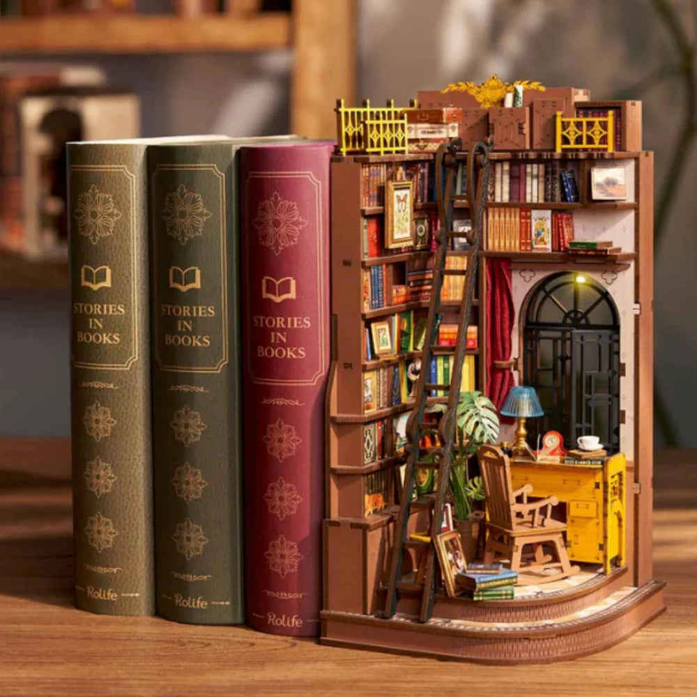 CowLost | fencing-barriers-robotime-rolife-silent-corner-study-diy-book-nook-kit |1