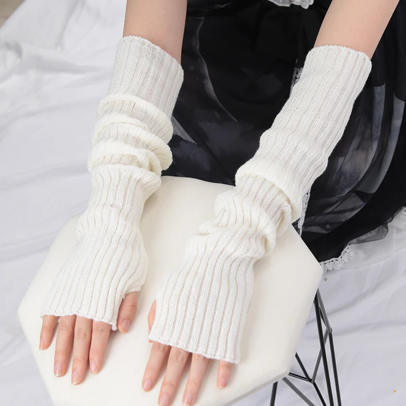 CowLost | activewear-pants-women-long-fingerless-knit-gloves |3