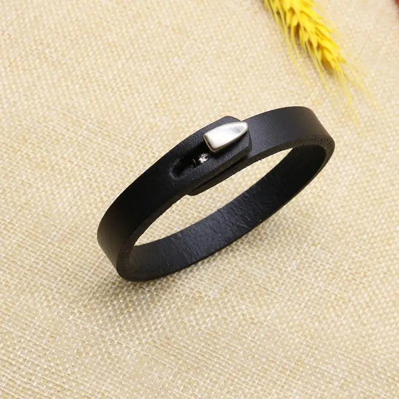 CowLost | badge-pass-holders-vintage-genuine-leather-wrap-cord-bracelet |37