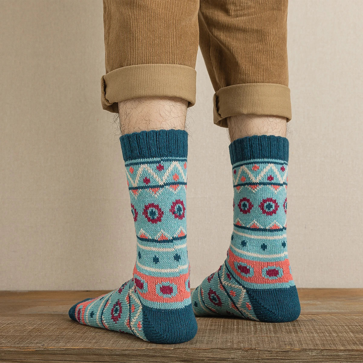 CowLost | sporting-goods-5-pairs-thick-winter-warm-unisex-socks-retro-style |6