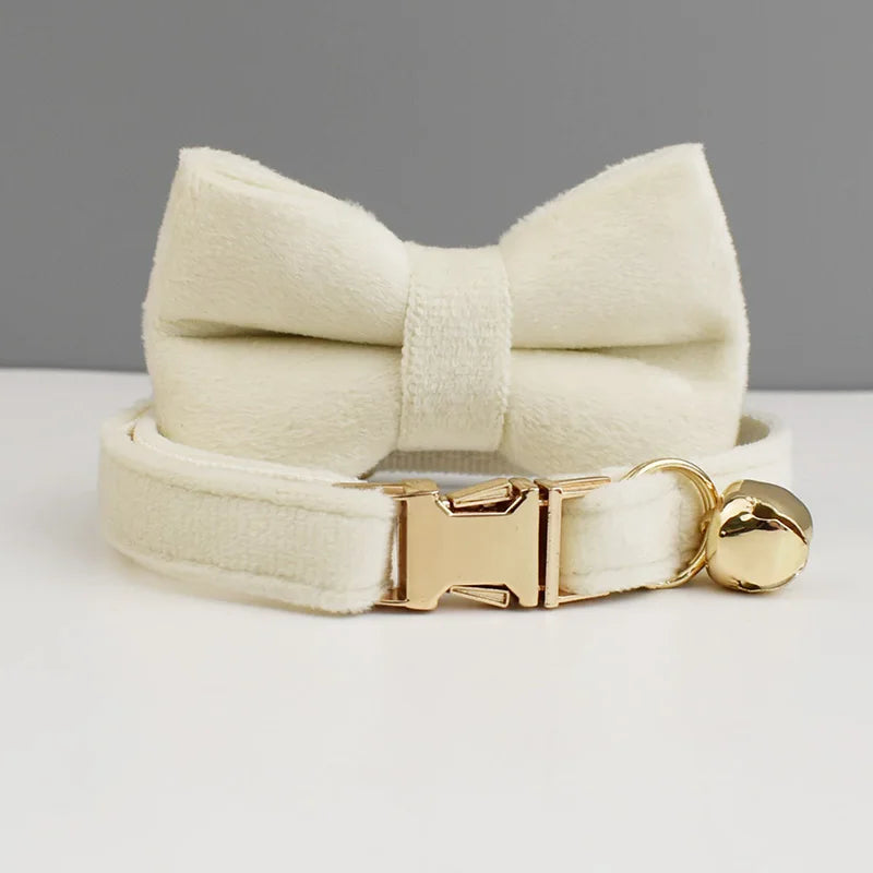 CowLost | neckties-personalized-luxury-velvet-cat-collar-with-bell-and-bow-tie |14