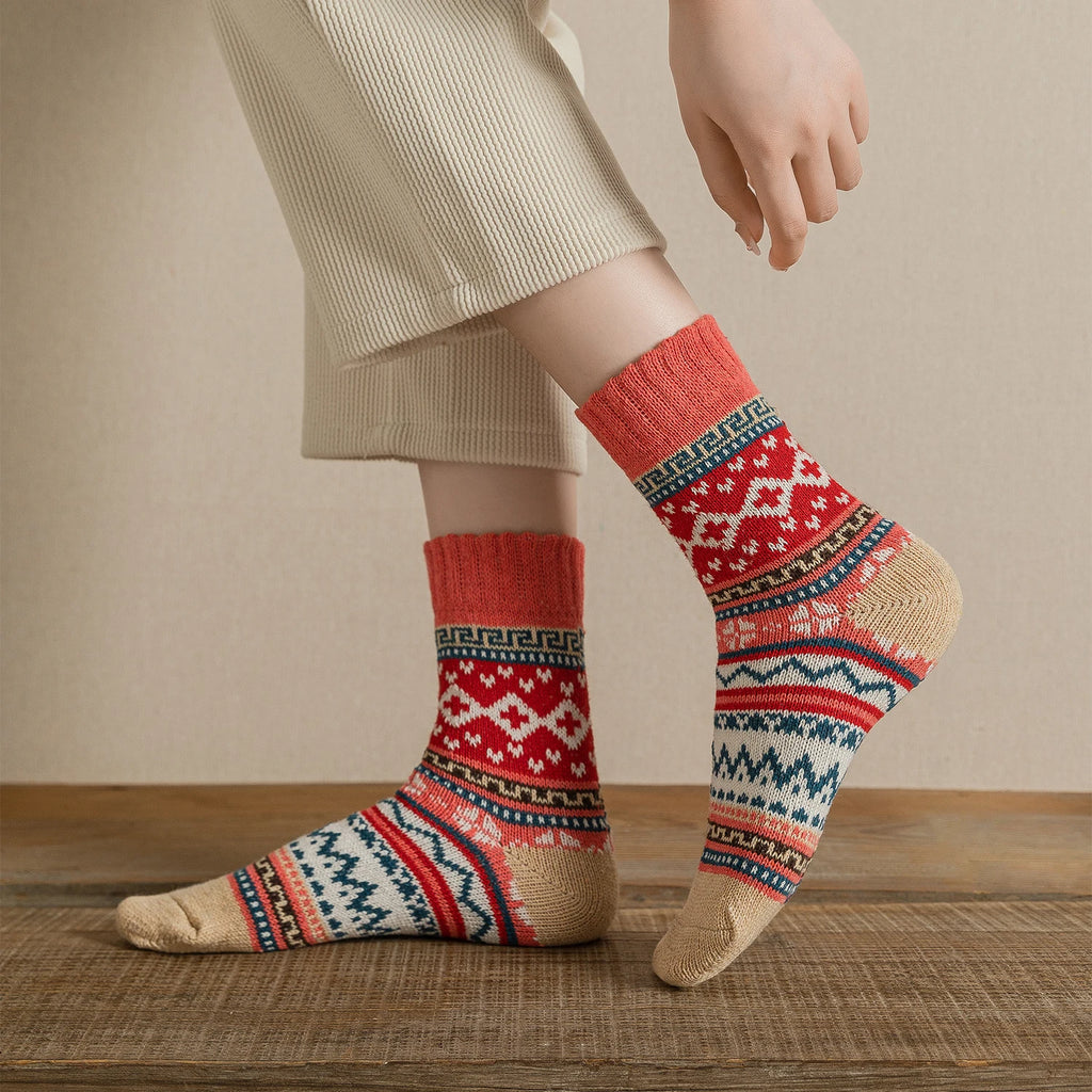 CowLost | sporting-goods-5-pairs-winter-thick-warm-women-vintage-socks |2
