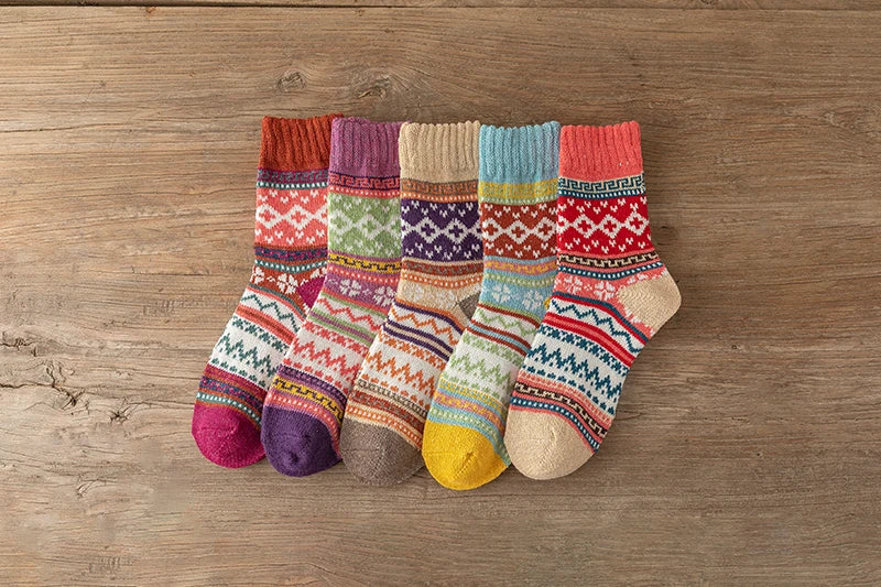 CowLost | sporting-goods-5-pairs-winter-thick-warm-women-vintage-socks |15