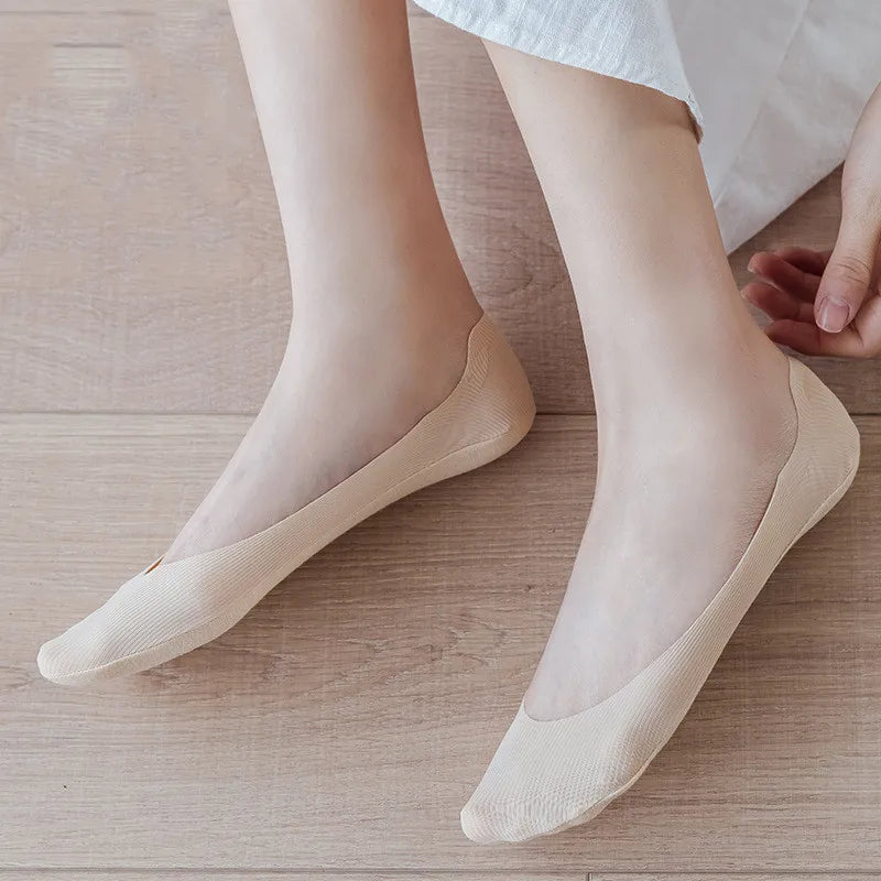 CowLost | product_id-4-pairs-women-s-summer-ice-silk-anti-slip-invisible-short-socks-solid-color |3