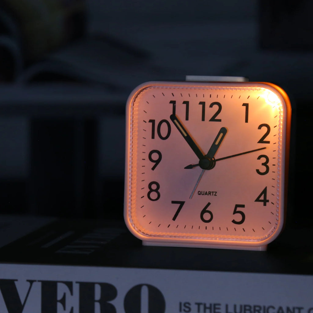 ORIA Analog Mechanical Alarm Clock Small Portable Bedside Desk Clock 4 Colors