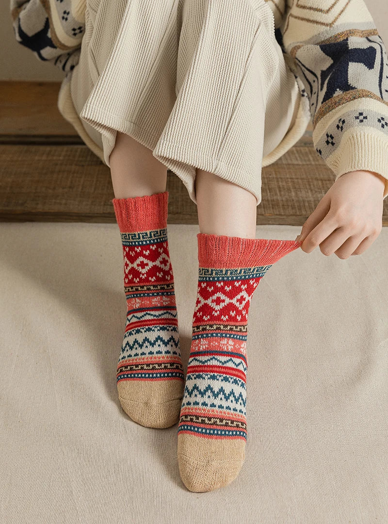 CowLost | sporting-goods-5-pairs-winter-thick-warm-women-vintage-socks |13