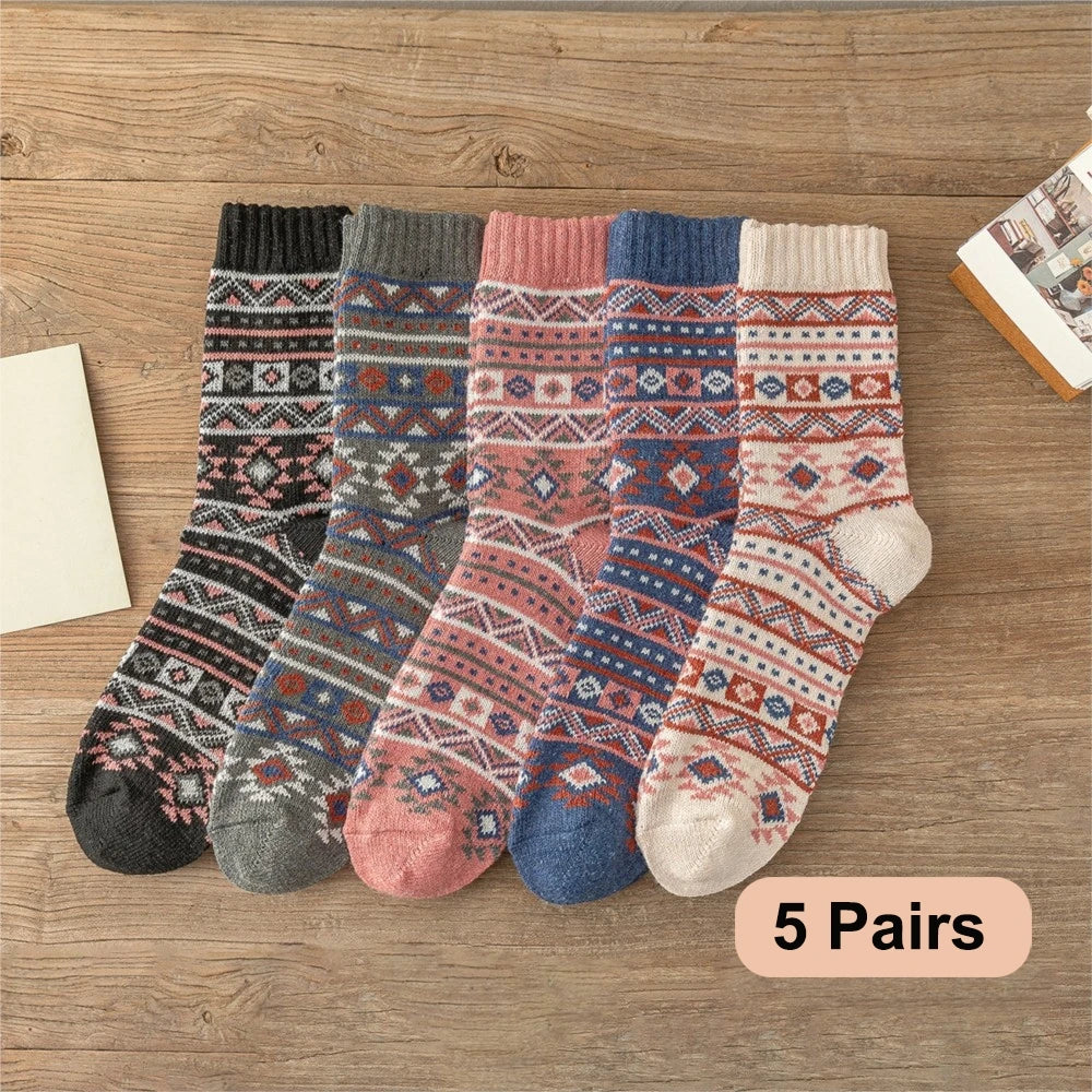 CowLost | sporting-goods-5-pairs-thick-warm-retro-style-socks-for-men-women |1