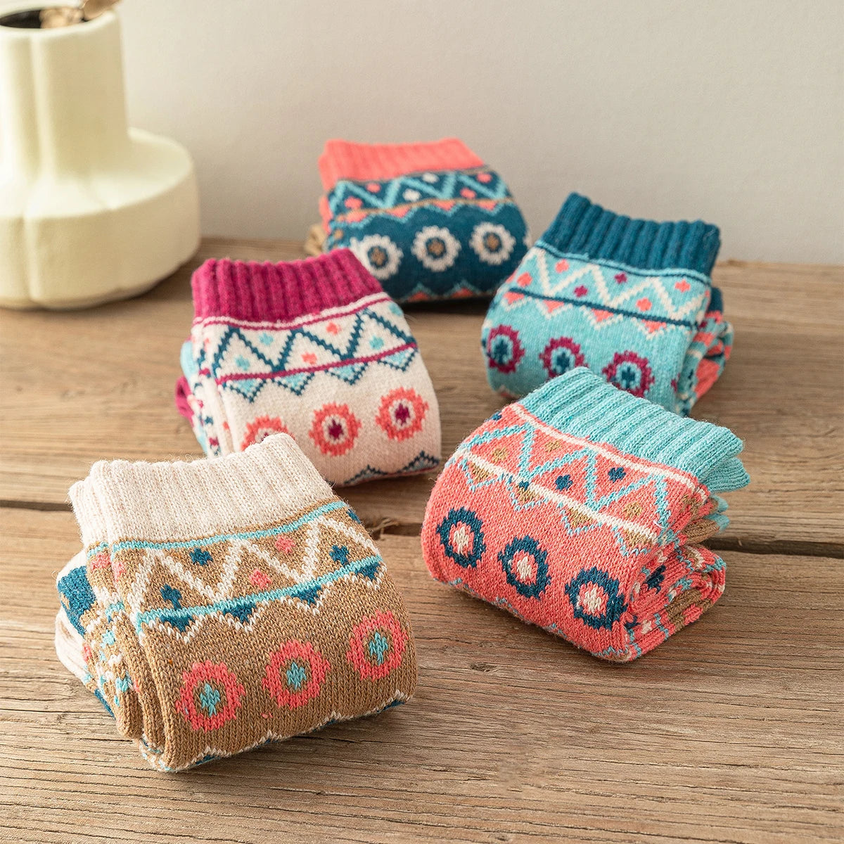 CowLost | sporting-goods-5-pairs-thick-winter-warm-unisex-socks-retro-style |2