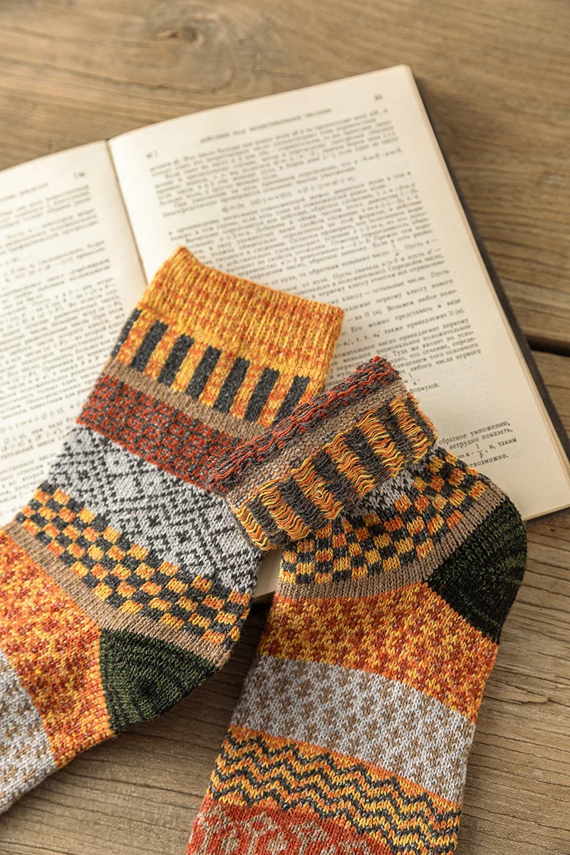 CowLost | sporting-goods-5-pairs-winter-vintage-thick-warm-socks |31