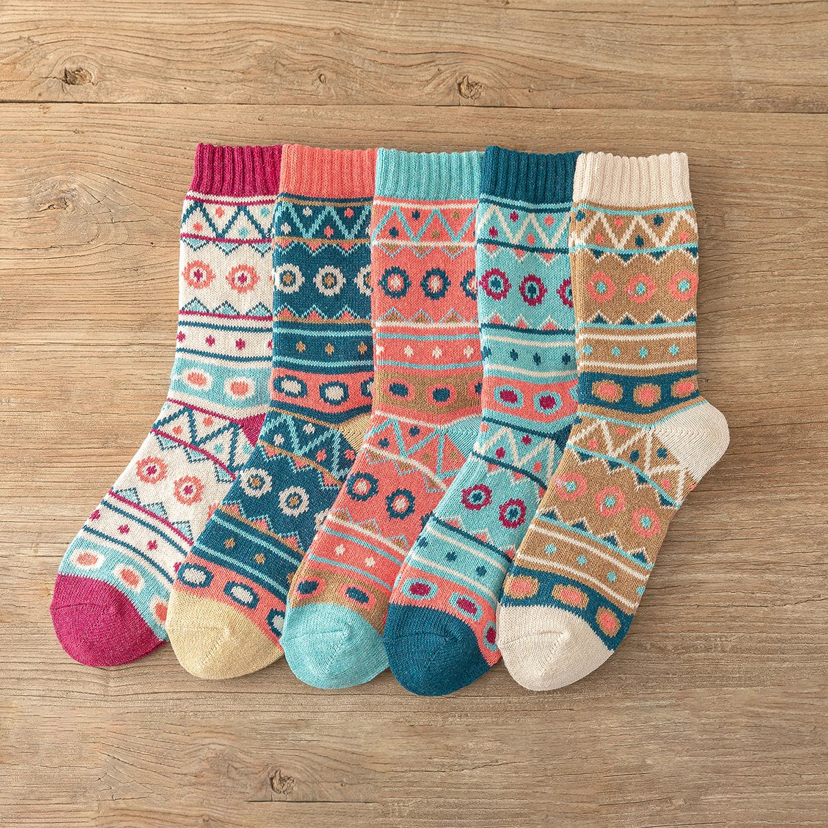 CowLost | sporting-goods-5-pairs-thick-winter-warm-unisex-socks-retro-style |27