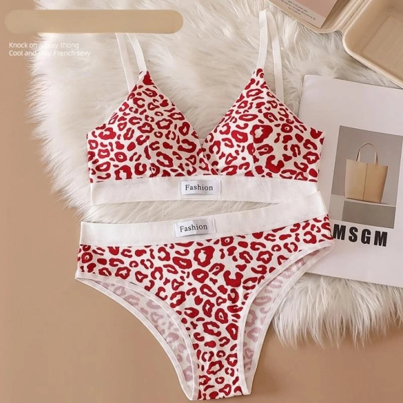 CowLost | product_id-women-s-cotton-push-up-v-neck-bra-low-waist-brief-set-leopard-print |9