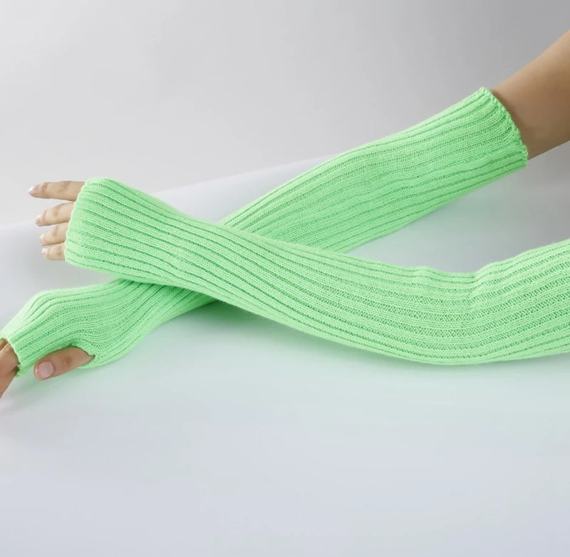 CowLost | activewear-pants-women-long-fingerless-knit-gloves |23