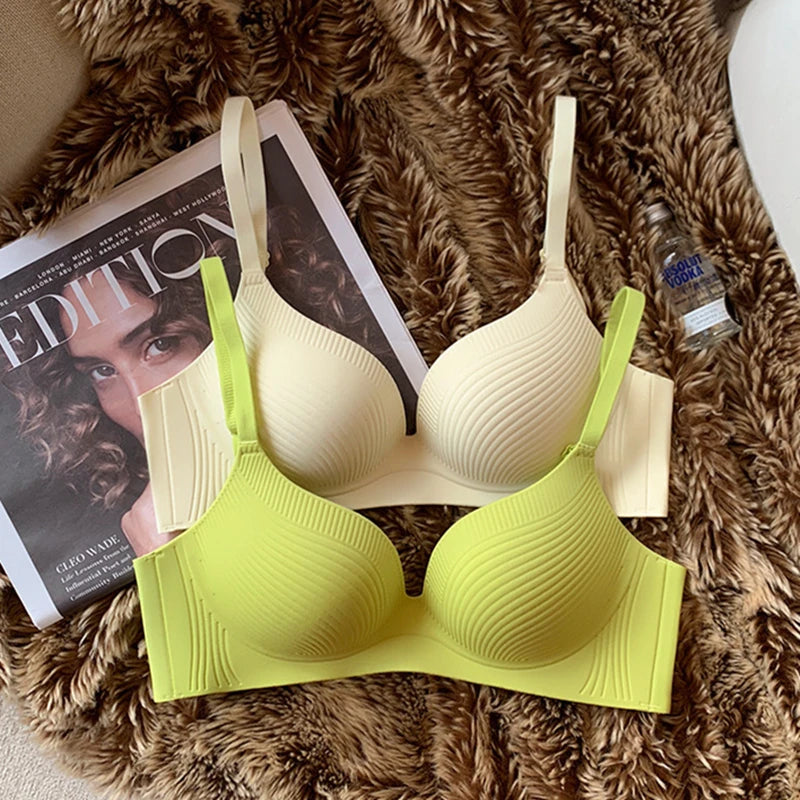 CowLost | shell-markless-underwear-for-women-with-large-breasts-showing-small-breasts-gathered-comfort-solid-color-bra-without-steel-rings |6