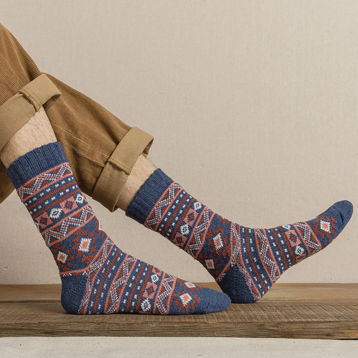 CowLost | sporting-goods-5-pairs-thick-warm-retro-style-socks-for-men-women |16