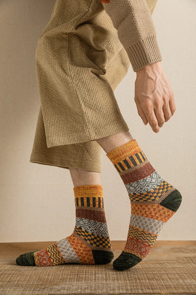 CowLost | sporting-goods-5-pairs-winter-vintage-thick-warm-socks |8