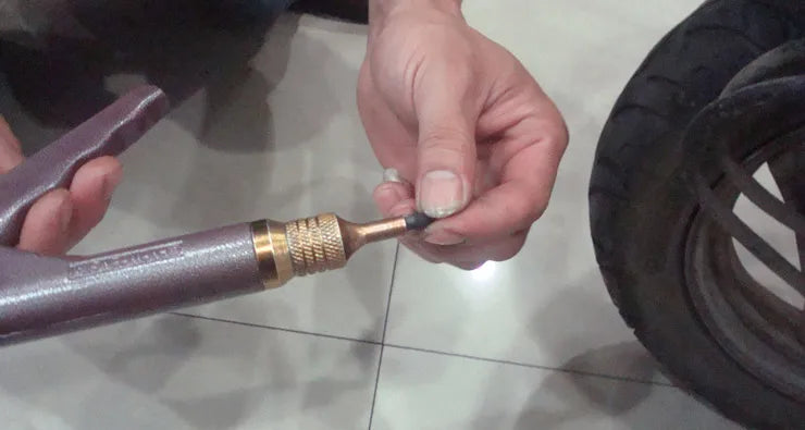 CowLost | auto-bike-tubeless-tire-repair-puncture-plug |14