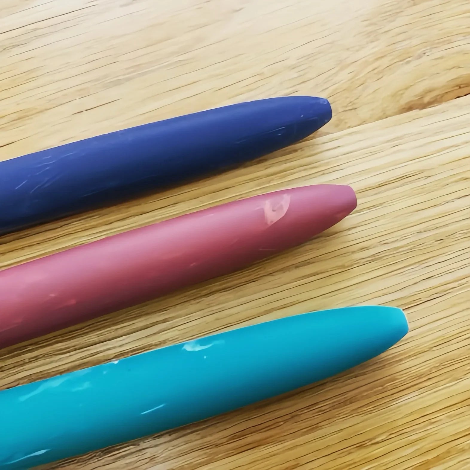 CowLost | product_id-uni-zento-press-type-gel-pen-limited-edition-0-38-0-7mm-fast-dry-ink-with-refill |9