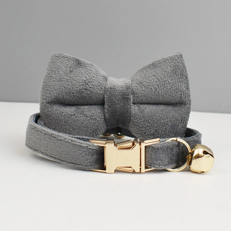 CowLost | neckties-personalized-luxury-velvet-cat-collar-with-bell-and-bow-tie |18