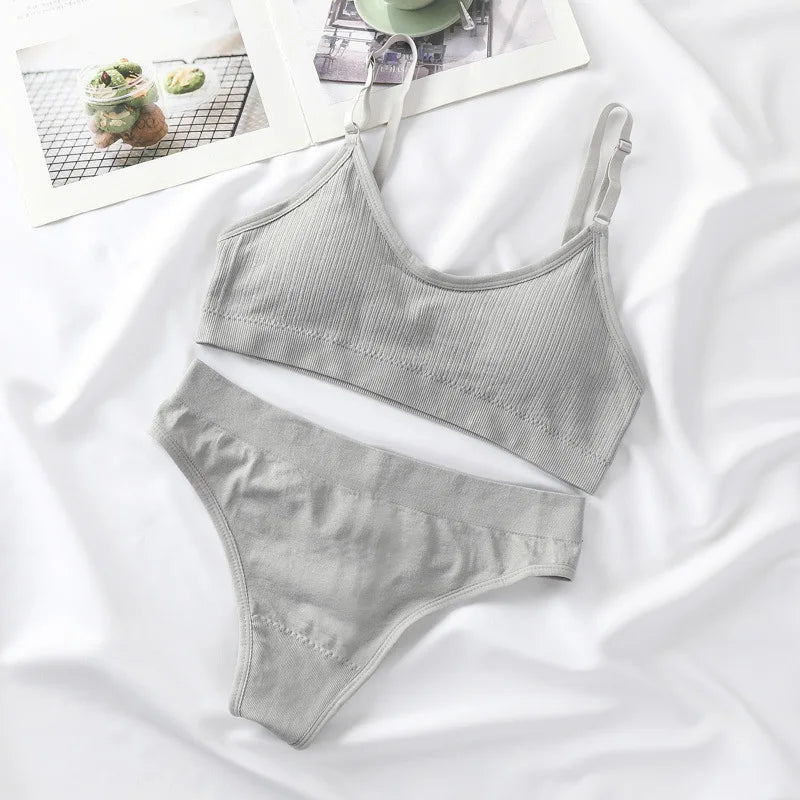 CowLost | product_id-women-seamless-wire-free-push-up-bra-high-waist-thong-set |9